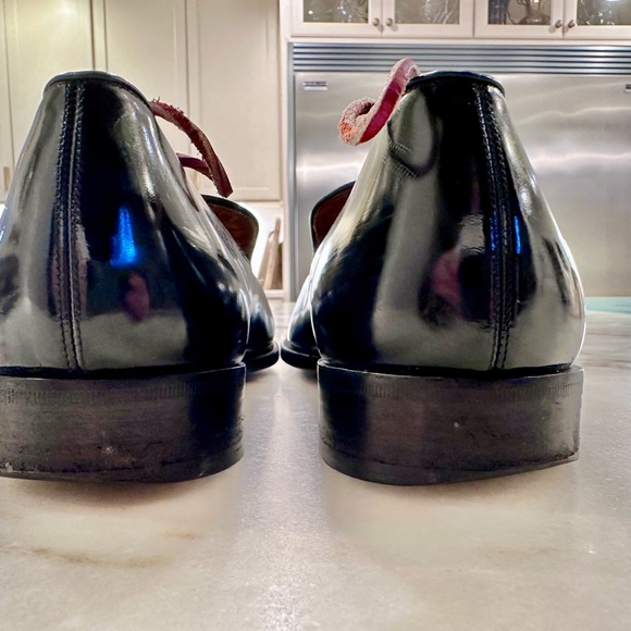 Men’s Gucci Dress Slippers - Picture 10 of 10